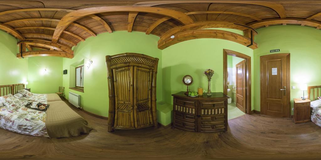 Ekolanda Guest House Esnoz Rom bilde
