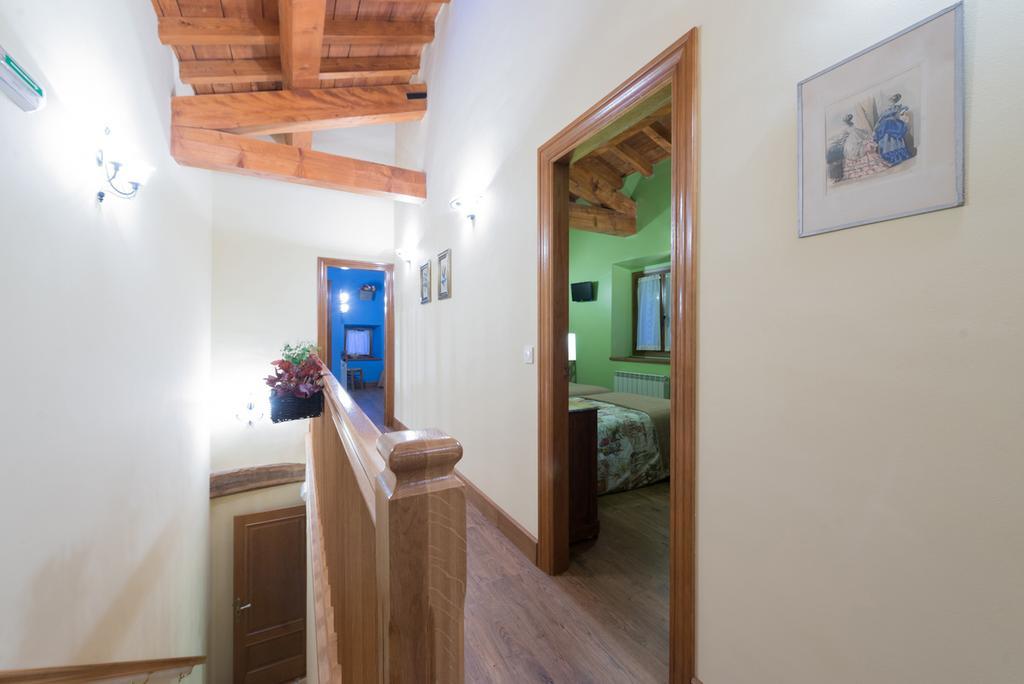 Ekolanda Guest House Esnoz Rom bilde